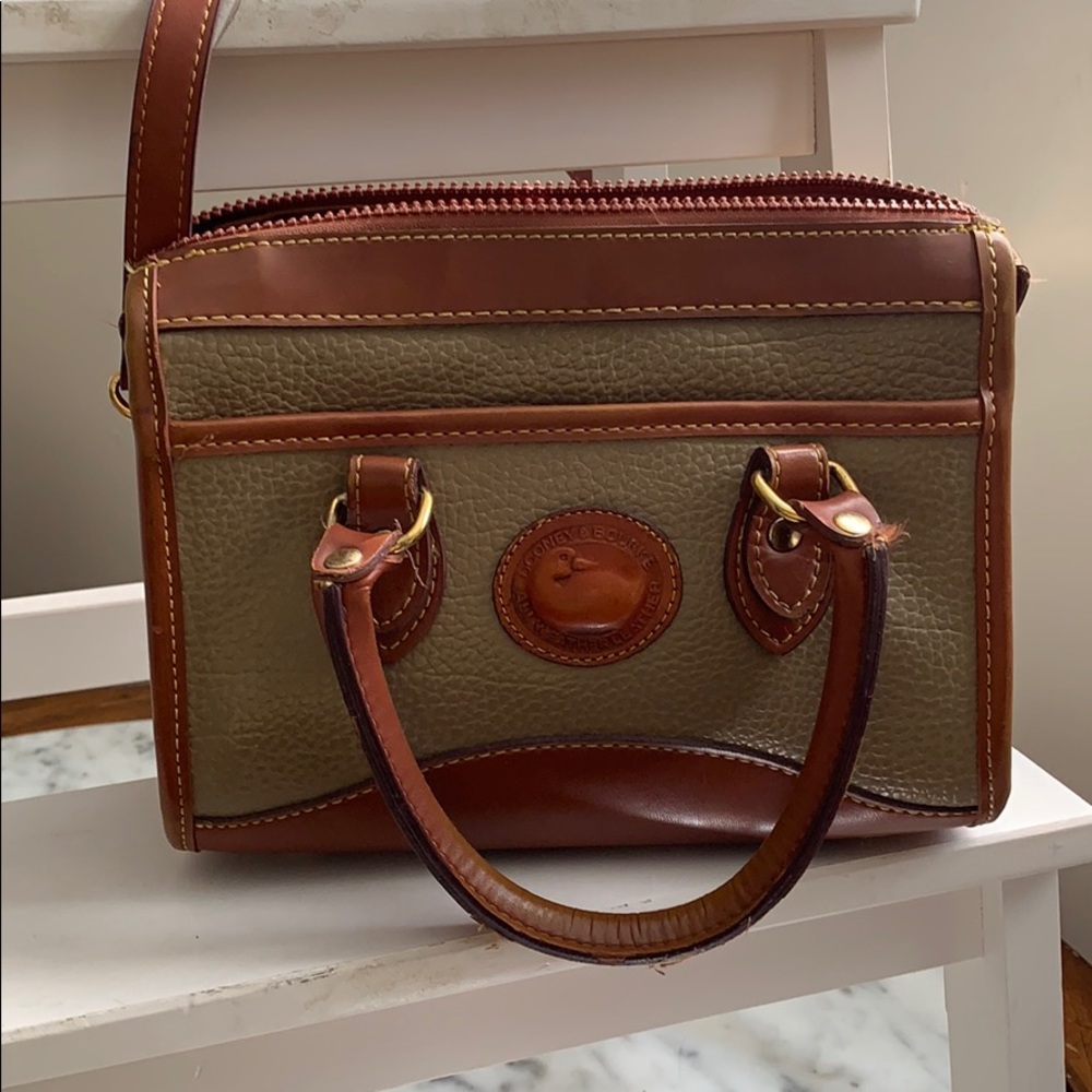 Authentic Dooney & Bourke crossbody.